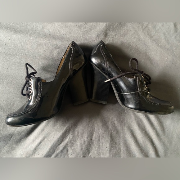 Michael Kors Oxford shoe - Picture 2 of 6